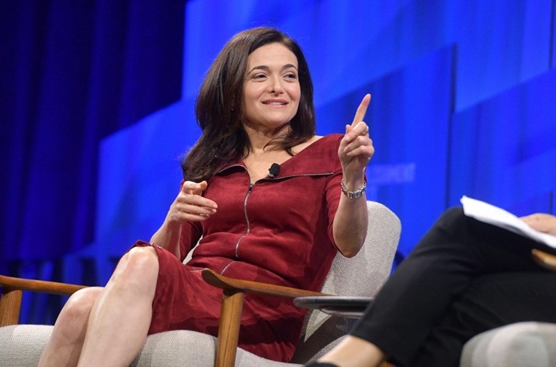 Sheryl Sandberg được vinh danh là "nữ tướng" của Facebook